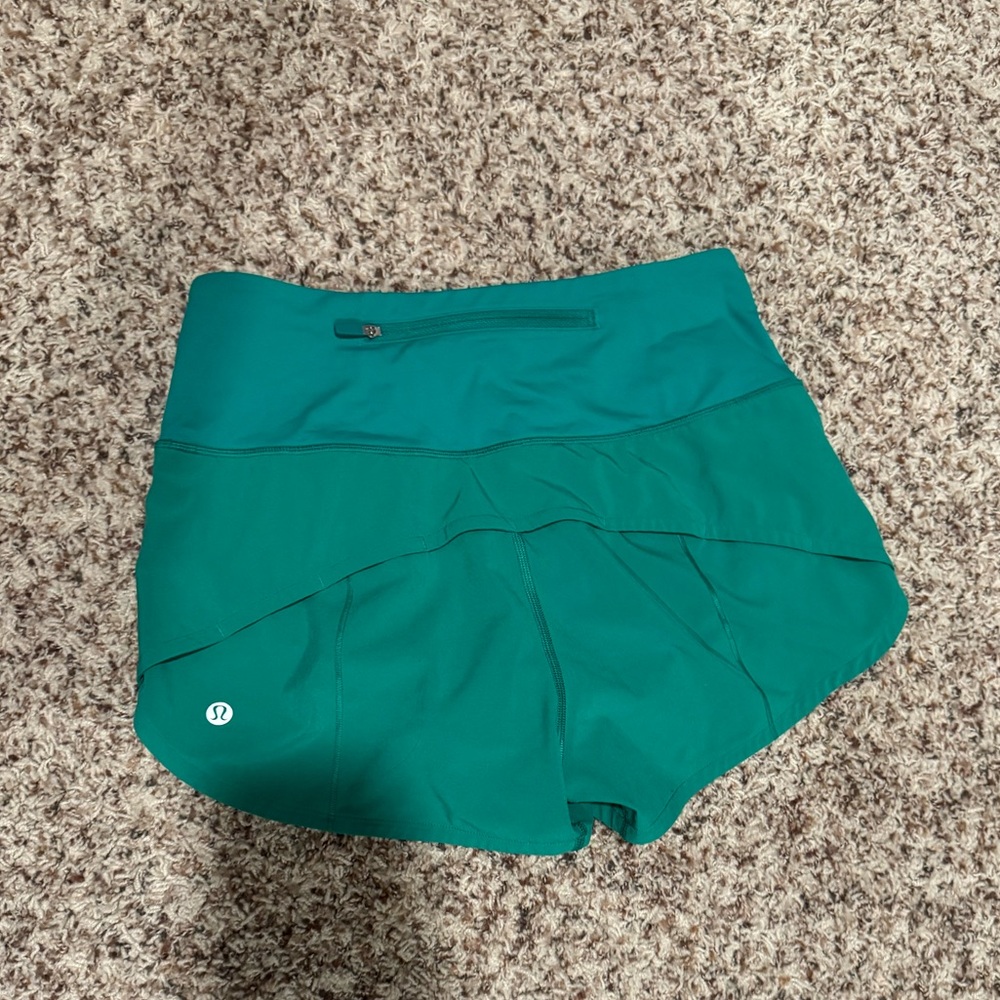 Lululemon speed up 2.5 length high rise shorts